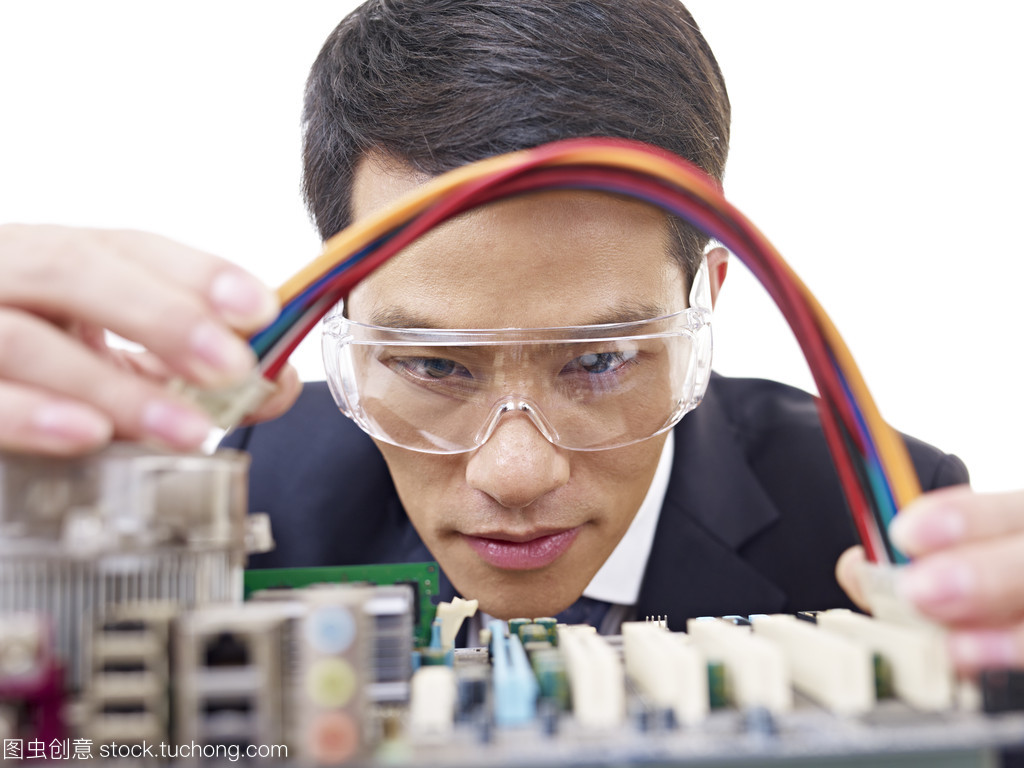 男性是否更擅長(zhǎng)計(jì)算機(jī)維修？打破刻板印象，擁抱多元技能